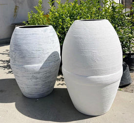 Sak' Tall Outdoor Planter